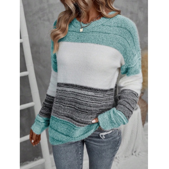 Fuzzy Knit Colorblock Green White Long Sleeve Sweater Pullover - Picture 6 of 8